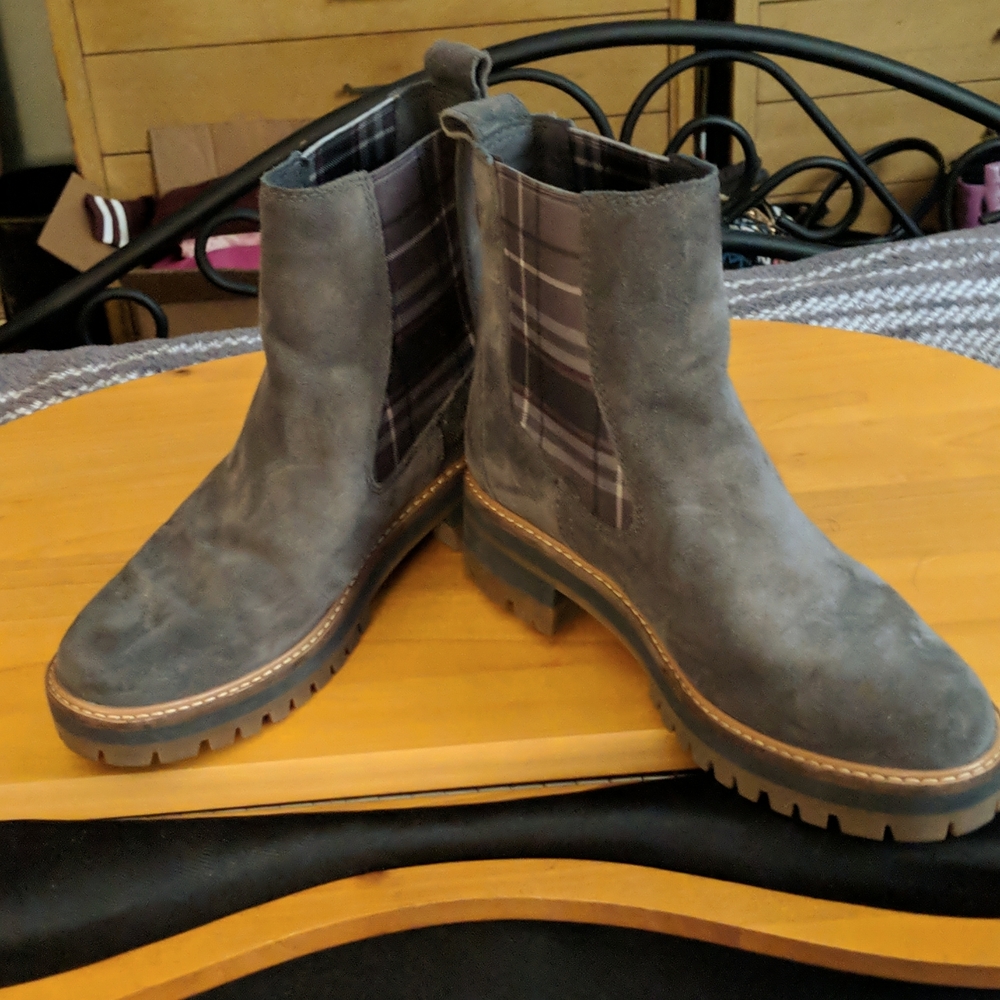 EUC TIMBERLAND CHELSEA BOOTS, DARK GRAY LEATHER, WOMEN'S size 8